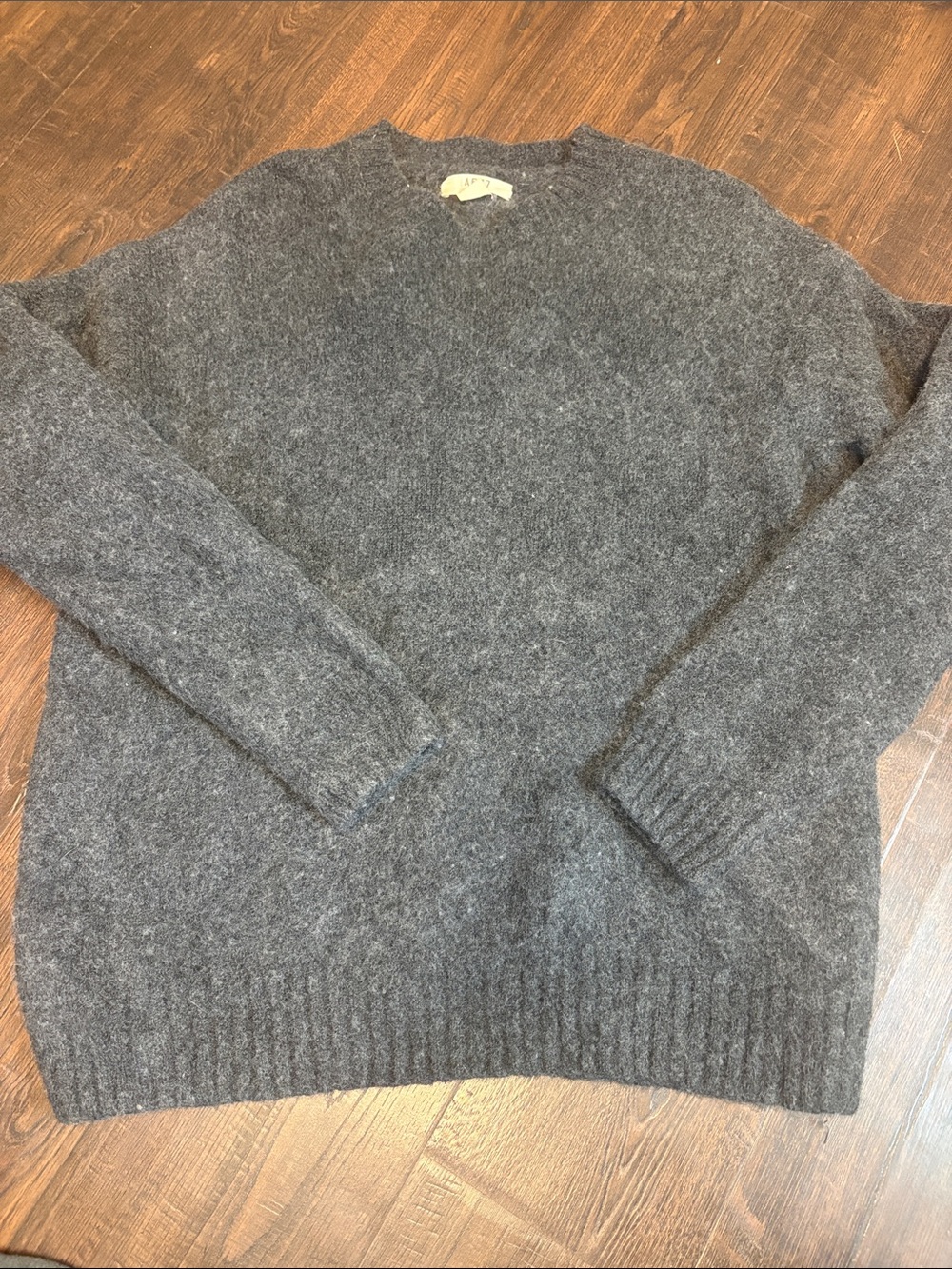 AE 77 Classic Men's Large Crewneck Sweater  Charcoal Gray alpaca yak wool blend